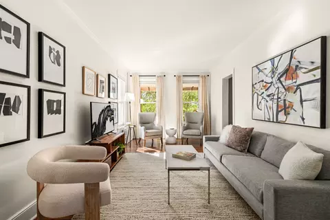 681 E 4th St, Brooklyn, NY 11218