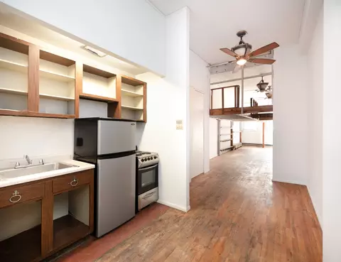 23 Waverly Pl #6L, New York, NY 10003