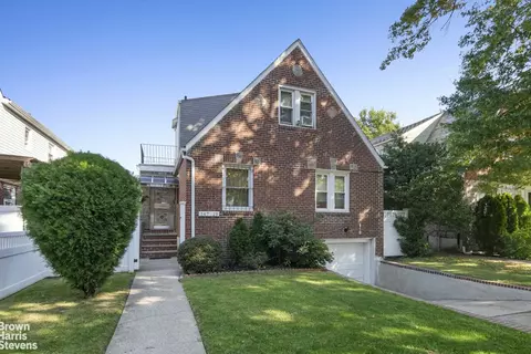 147-19 84th Rd, Jamaica, NY 11435