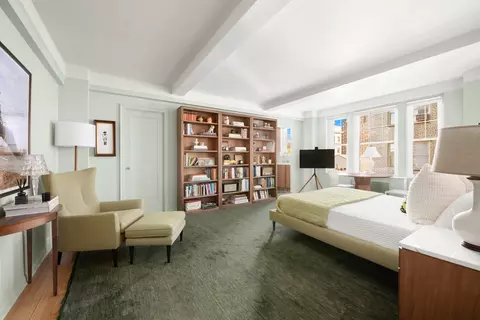 299 W 12th St #6B, New York, NY 10014