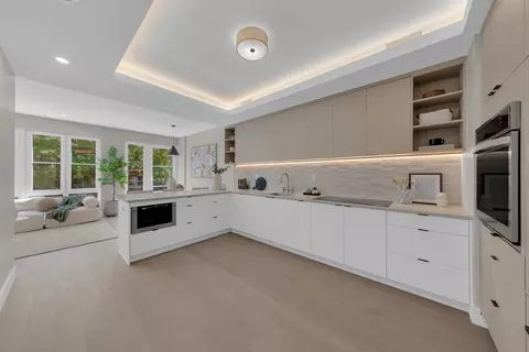 11 Van Buren St #3, Brooklyn, NY 11221