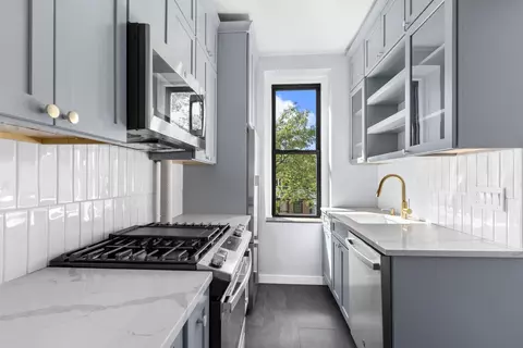 2 Grace Ct #1S, Brooklyn, NY 11201