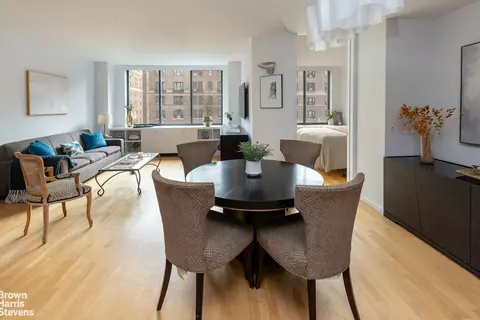 250 W 89th St #10H, New York, NY 10024