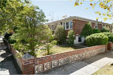 154 Princeton Ave, Staten Island, NY 10306