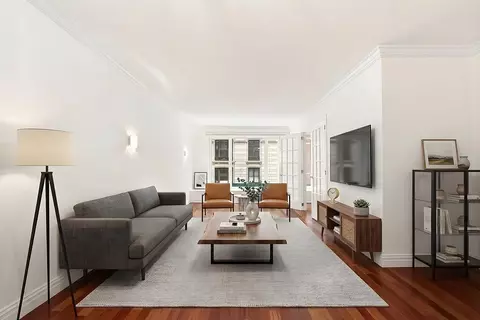 200 Central Park S #4M, New York, NY 10019