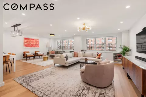345 W 58th St #3CD, New York, NY 10019
