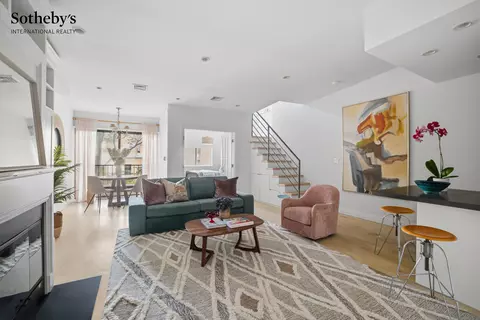 307 W 82nd St #4B, New York, NY 10024