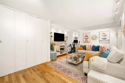 370 E 76th St #C404, New York, NY 10021