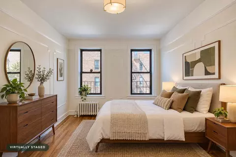 41-42 42nd St #5C, Sunnyside, NY 11104