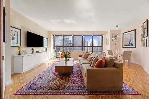 146 W 57th St #39C, New York, NY 10019