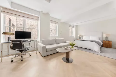 150 W 82nd St #4E, New York, NY 10024