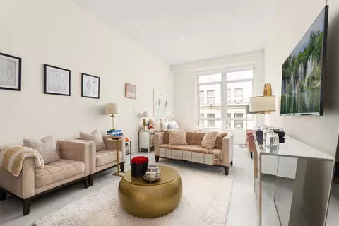 111 Fulton St #415, New York, NY 10038