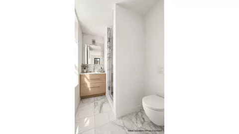 Bath - 511 8th Ave #2, Brooklyn, NY 11215 photo 1 of 2
