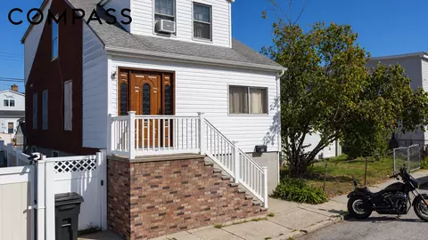 36 Ebony Ct, Brooklyn, NY 11229
