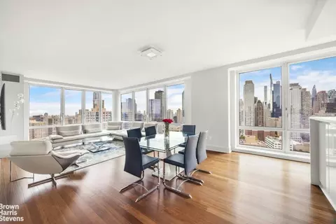 60 Riverside Blvd #3402, New York, NY 10069