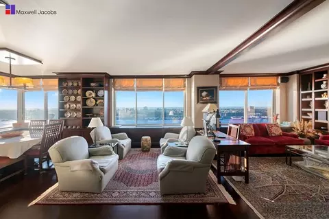 200 Riverside Blvd #42-A, New York, NY 10069