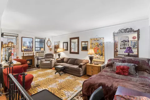 125 W 96th St #2E, New York, NY 10025