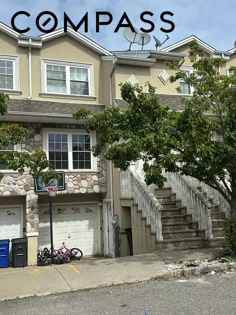 220 Dartmouth Loop, Staten Island, NY 10306