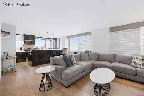 215-217 E 96th St #PH-H, New York, NY 10128