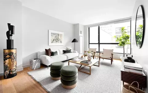 540 W 28th St #3F, New York, NY 10001