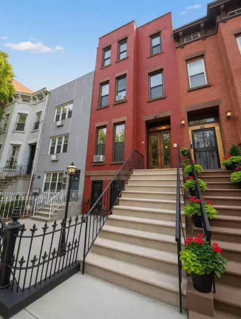 62 Bainbridge St, Brooklyn, NY 11233