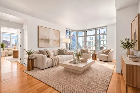 555 W 59th St #25B, New York, NY 10019