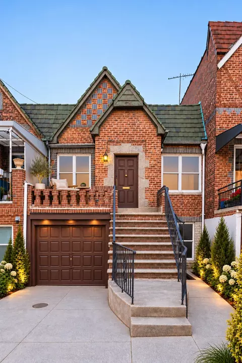 34 Corbin Pl, Brooklyn, NY 11235