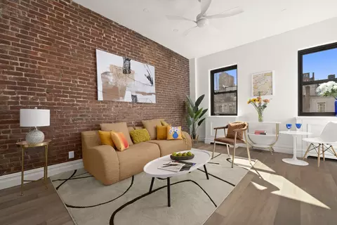 34 W 76th St #10, New York, NY 10023
