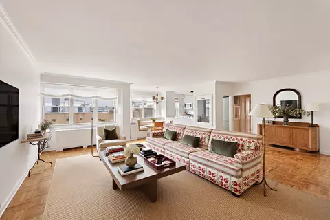 205 E 63rd St #8D, New York, NY 10065
