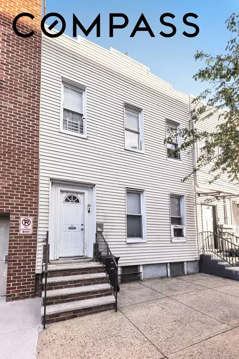 39-41 24th St, Long Island City, NY 11101
