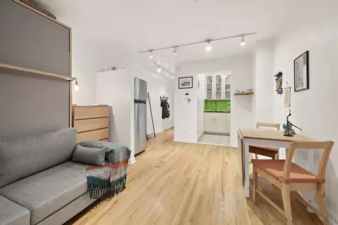 315 W 55th St #1-D, New York, NY 10019