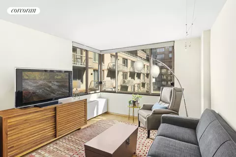 393 W 49th St #4II, New York, NY 10019