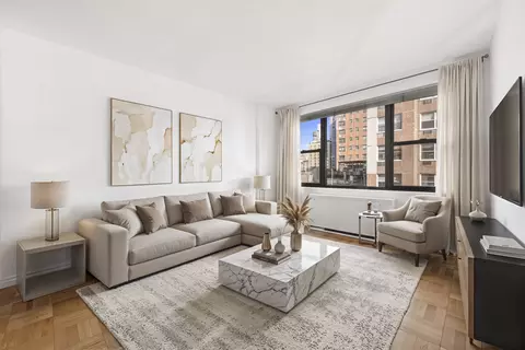 301 E 69th St #7B, New York, NY 10021
