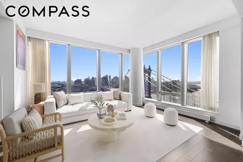 252 South St #27D, New York, NY 10002