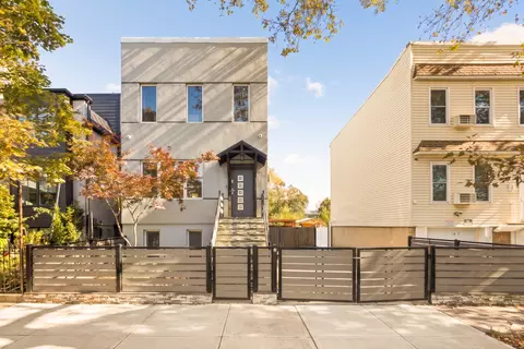 71-61 70th St, New York City, NY 11385