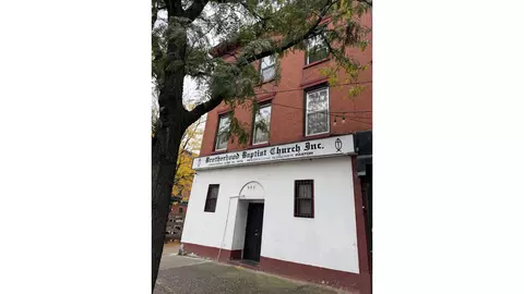 625 Vanderbilt Ave, Brooklyn, NY 11238