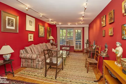 35-50 85th St #5J, Jackson Heights, NY 11372