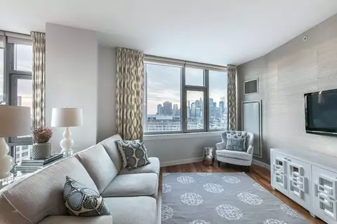 100 Jay St #21G, Brooklyn, NY 11201