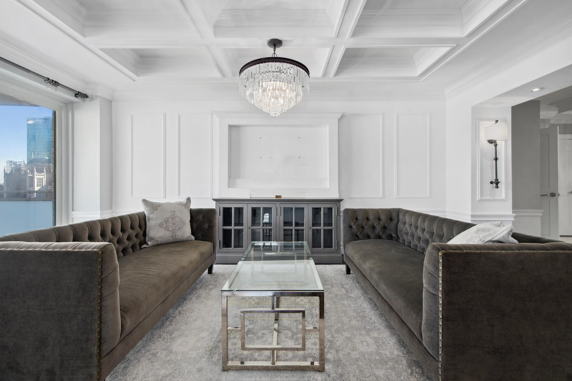 300 E 40th St Unit 28B  