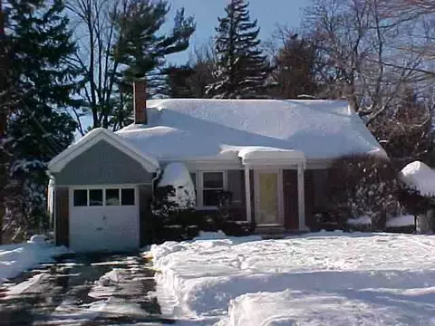 21 Harrison Ave, Delmar, NY 12054 photo 1
