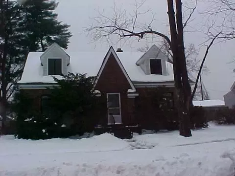 22 Eastholm Rd, Schenectady, NY 12304 photo 1