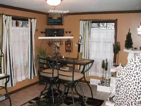 1275 Waverly Pl, Schenectady, NY 12308 photo 4