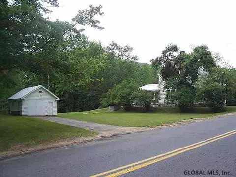 43 W Mountain Rd, Corinth, NY 12822 photo 6
