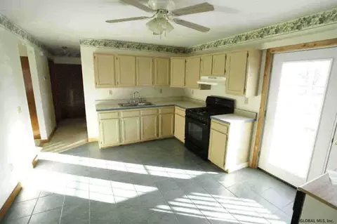68 Morgans Ln, Comstock, NY 12821 photo 3
