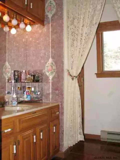 83 Stoddard Rd, Hampton, NY 12837 photo 9