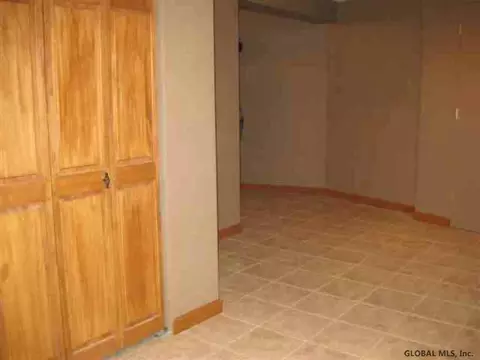 83 Stoddard Rd, Hampton, NY 12837 photo 10