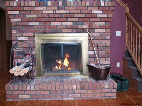 83 Stoddard Rd, Hampton, NY 12837 photo 3