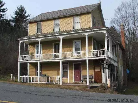 89 County Route 20, Hampton, NY 12837 photo 1