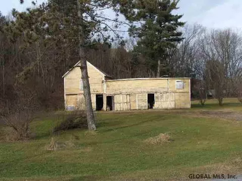 89 County Route 20, Hampton, NY 12837 photo 4