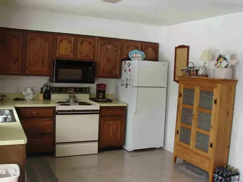 17 Melony Ln, Hudson Falls, NY 12839 photo 5